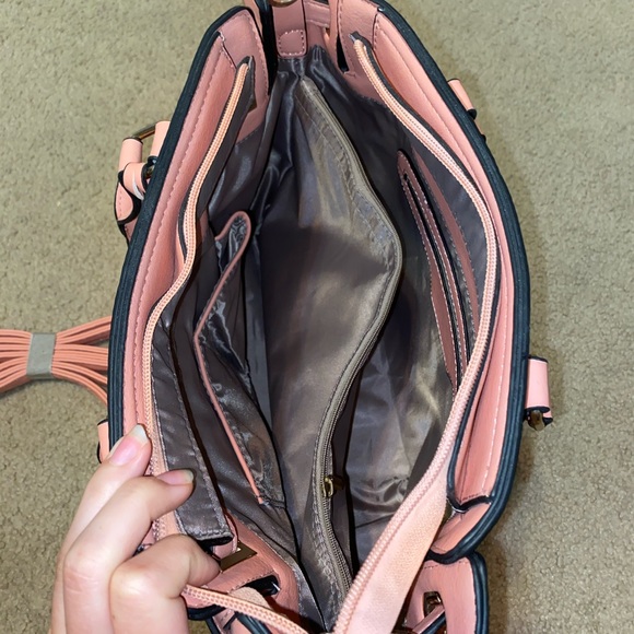 New Pink Stylish Handbag - Picture 3 of 3